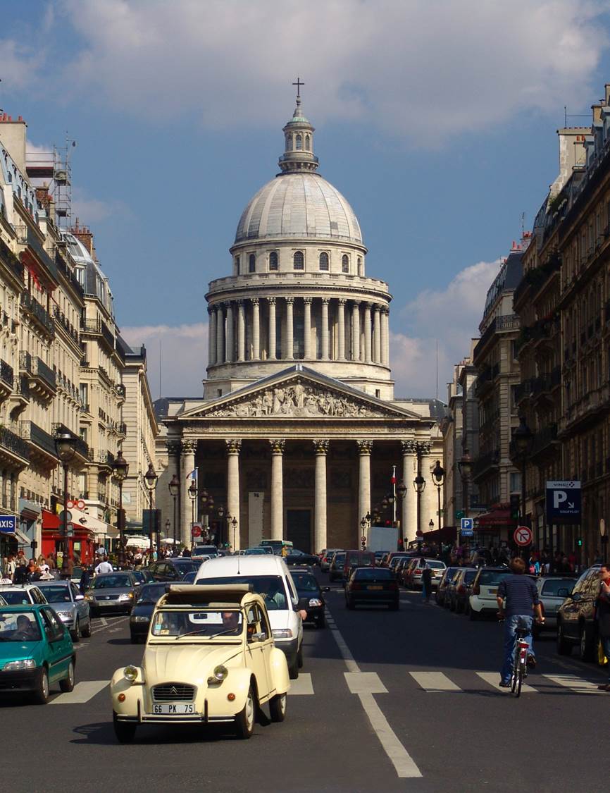 Pantheon Latin Quarter Paris with Traffic View